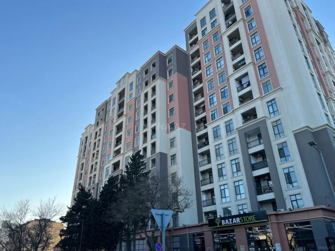 Satılır 3 otaqlı mənzil 136 m²