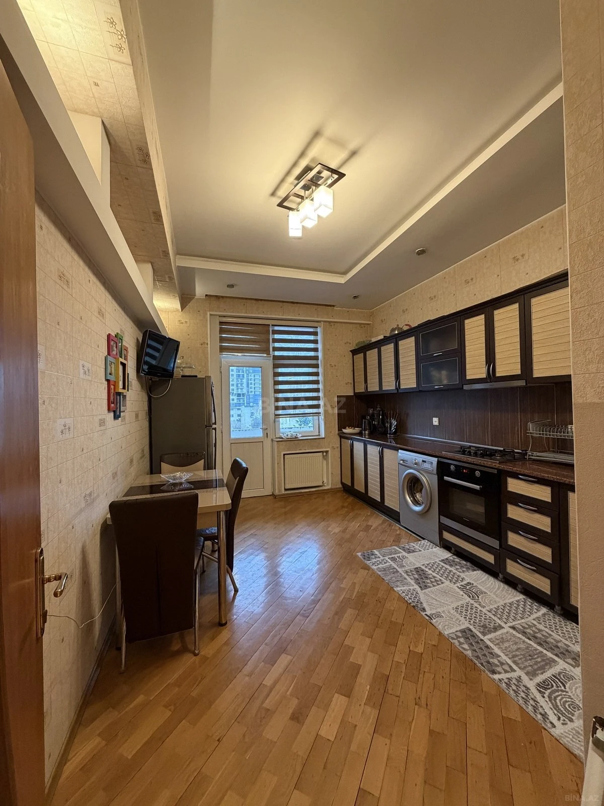 Satılır 2 otaqlı mənzil 88 m²
