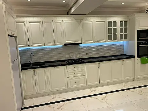 Satılır 4 otaqlı mənzil 136 m² — Bakı, Həzi Aslanov qəs. 4 otaq 136.00 m²