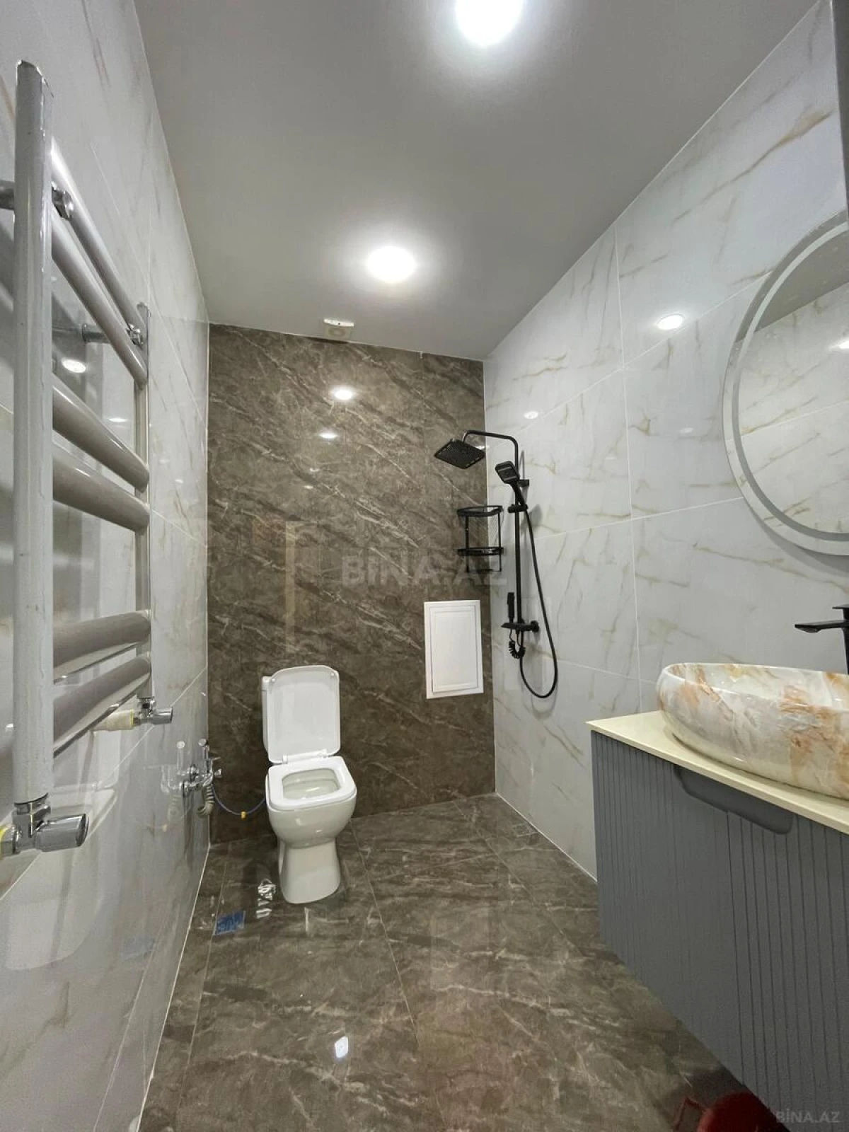 Satılır 2 otaqlı mənzil 65 m²