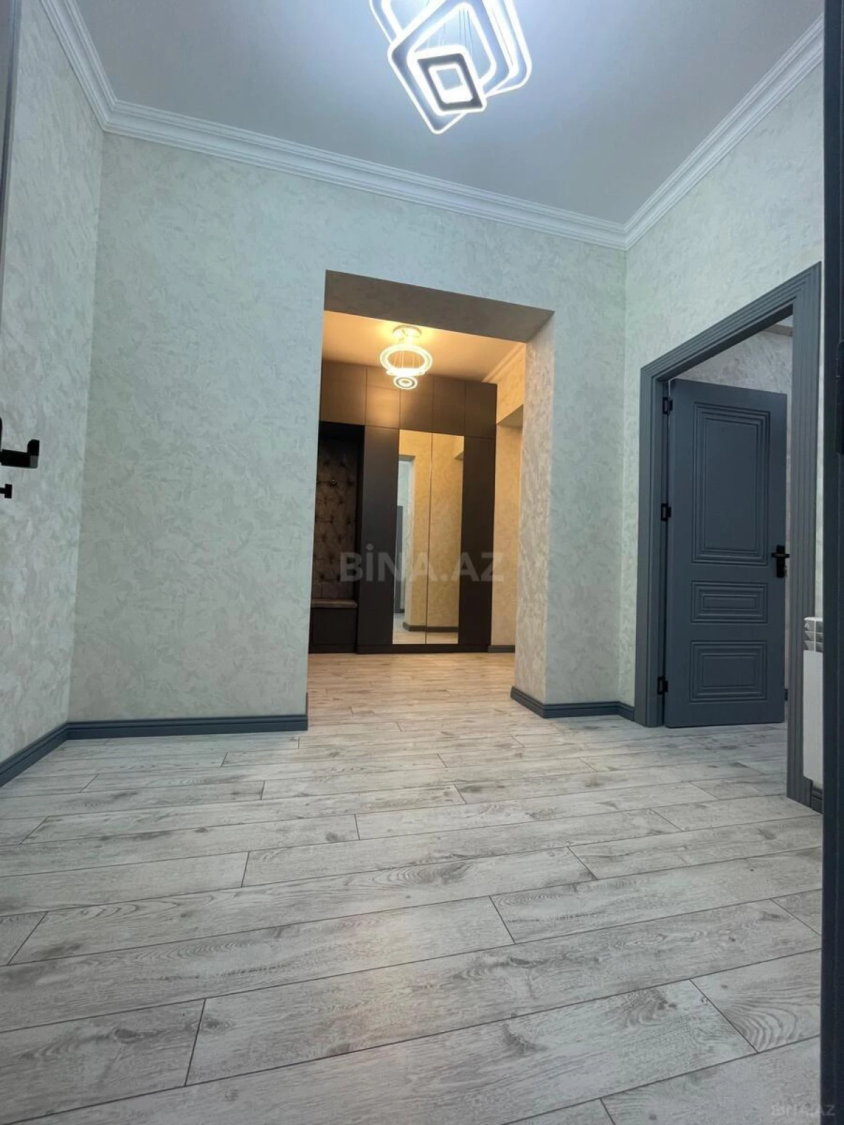 Satılır 2 otaqlı mənzil 65 m²