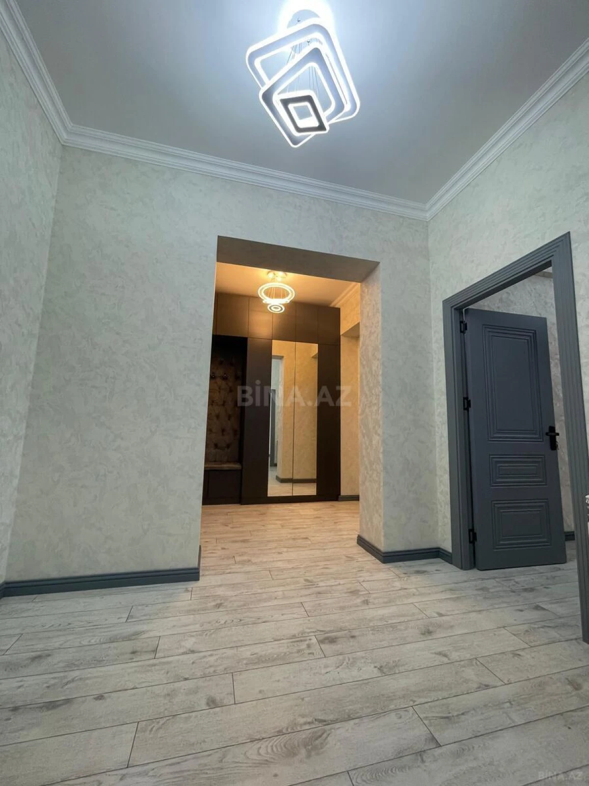 Satılır 2 otaqlı mənzil 65 m²