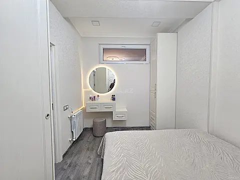 Satılır 3 otaqlı mənzil 76 m²