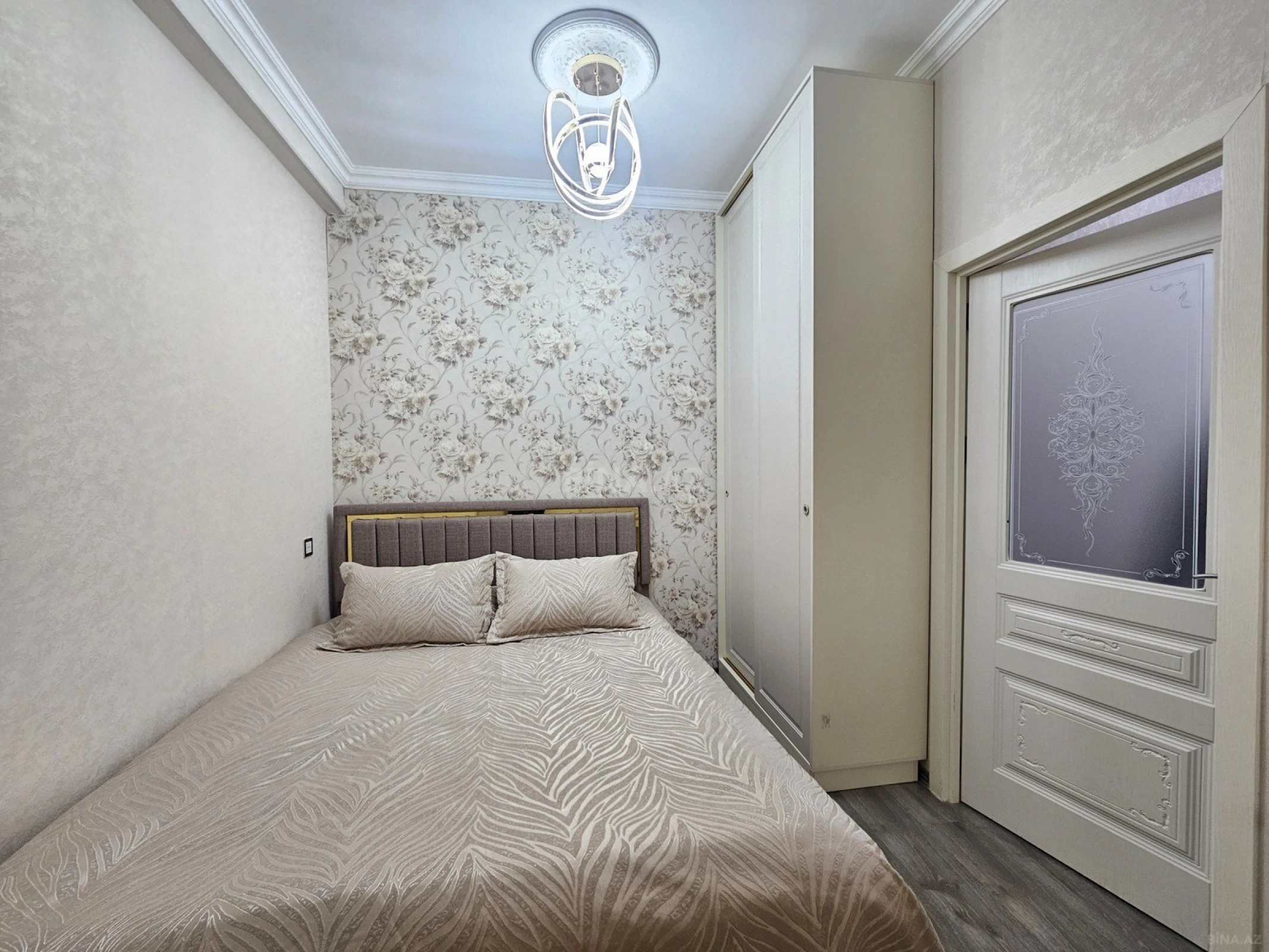 Satılır 3 otaqlı mənzil 76 m²