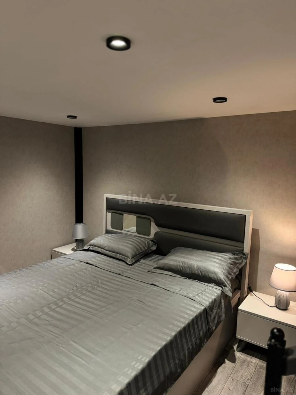 Satılır 1 otaqlı mənzil 50 m²