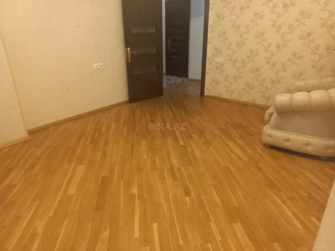 Satılır 3 otaqlı mənzil 105 m²