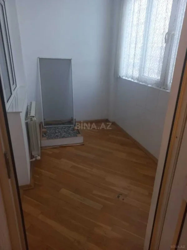 Satılır 3 otaqlı mənzil 105 m²