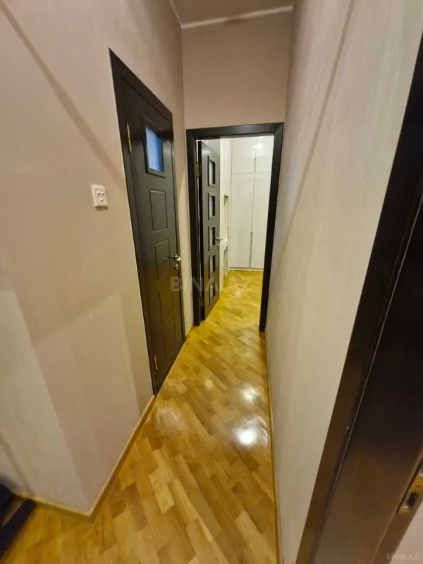 Satılır 2 otaqlı mənzil 82 m²