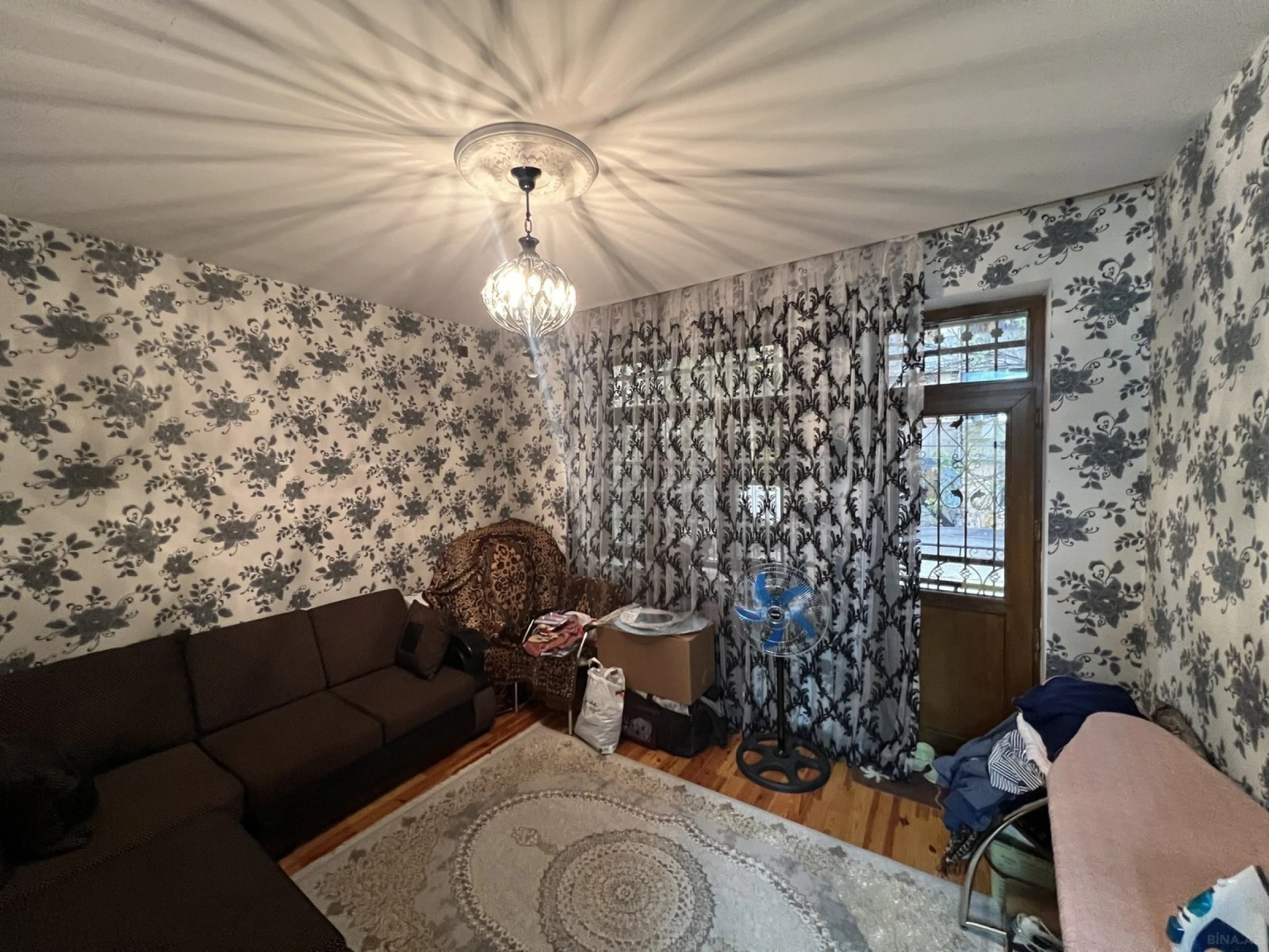 Satılır 5 otaqlı həyət evi 220 m²