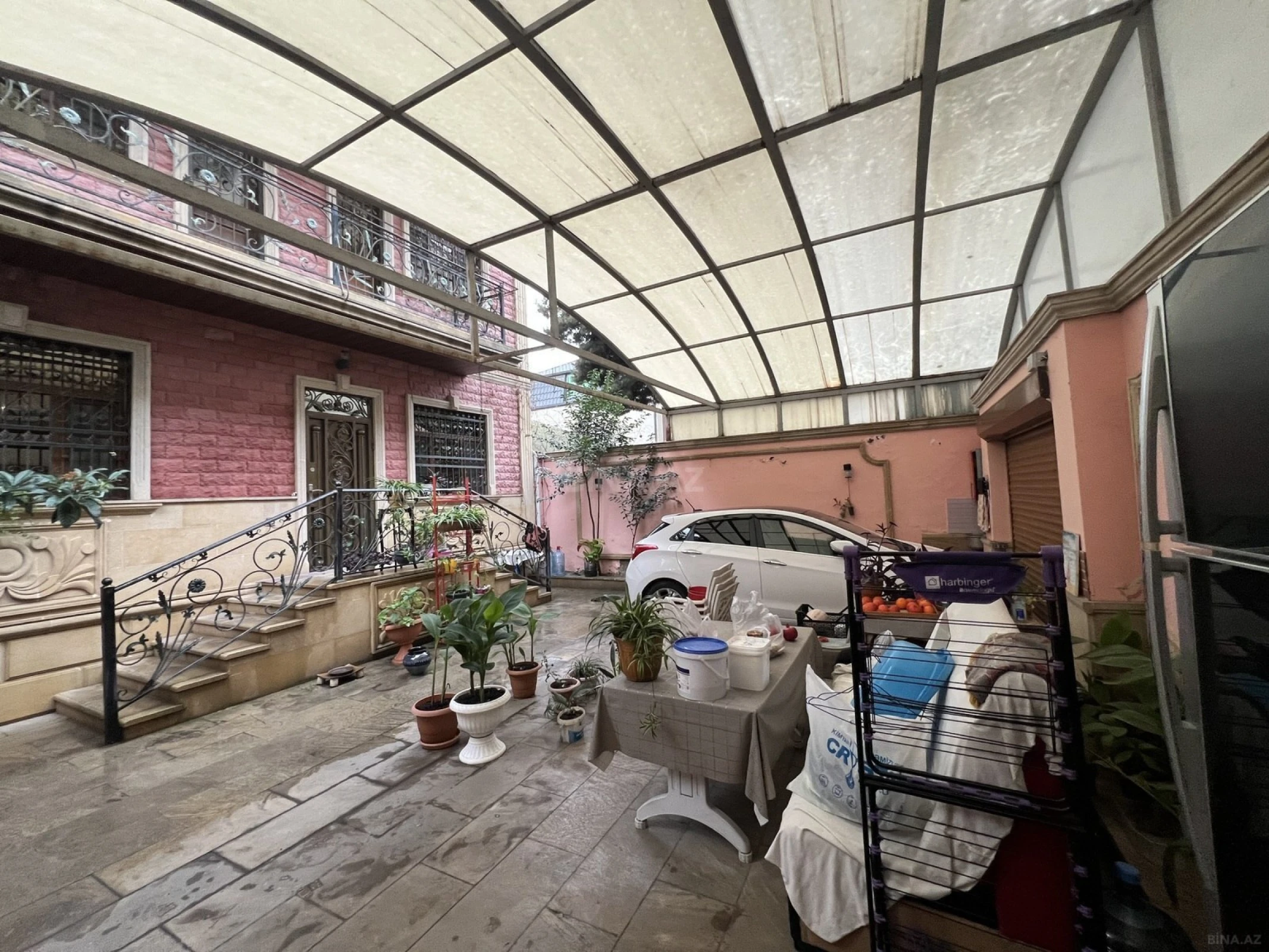 Satılır 5 otaqlı həyət evi 220 m²