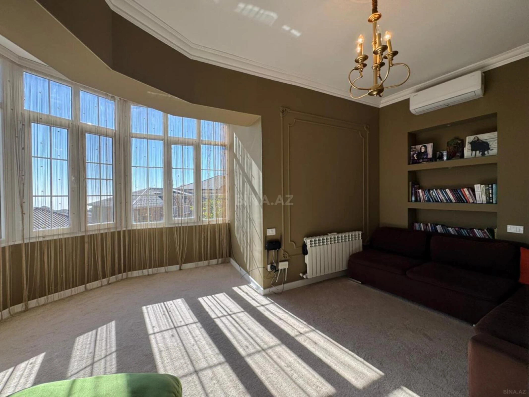 Kirayə verilir 8 otaqlı həyət evi 400 m²