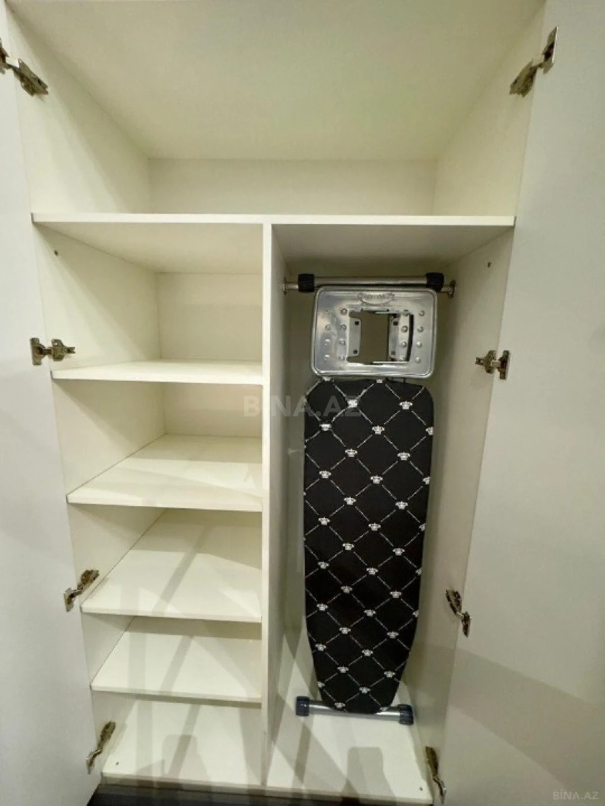 Satılır 1 otaqlı mənzil 52 m²