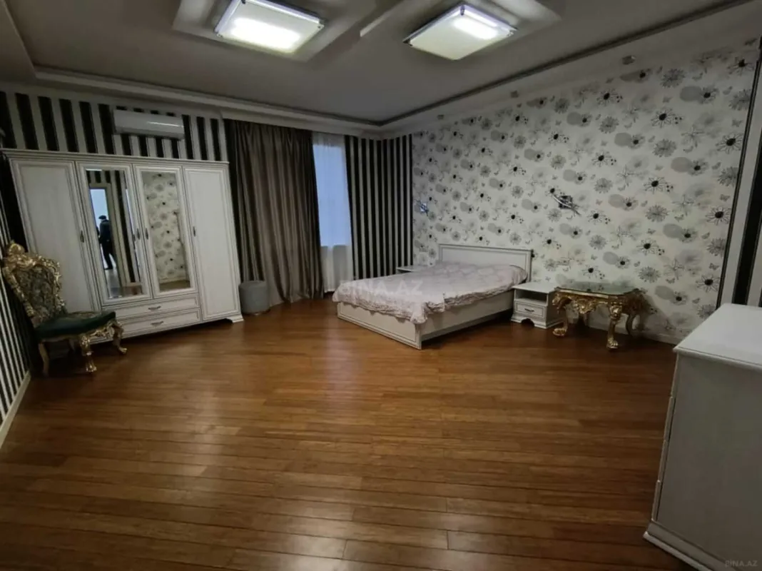 Kirayə verilir 3 otaqlı mənzil 135 m²