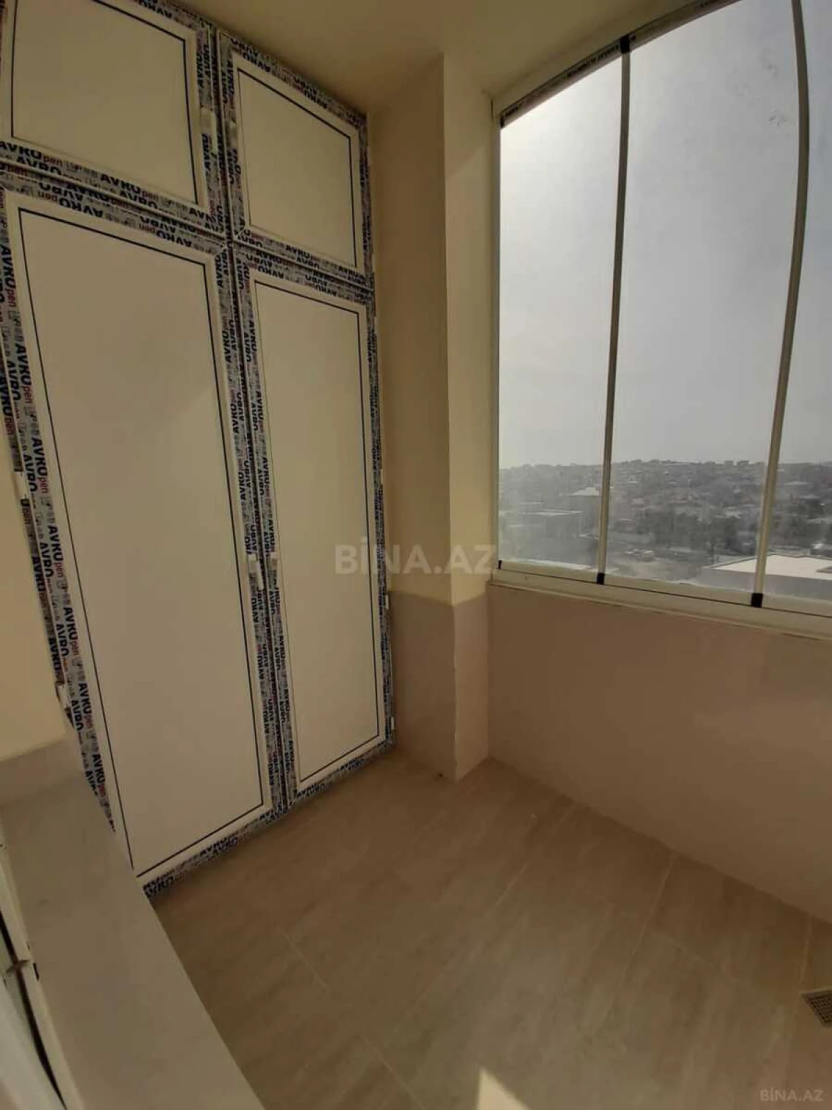 Satılır 3 otaqlı mənzil 90 m²