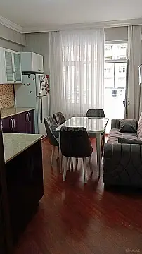Satılır 3 otaqlı mənzil 137 m²