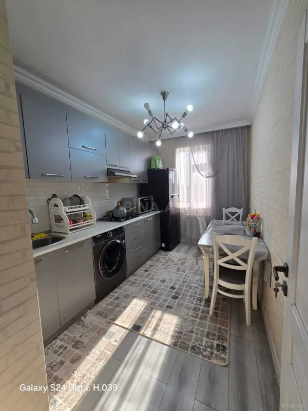 Satılır 4 otaqlı mənzil 88 m²