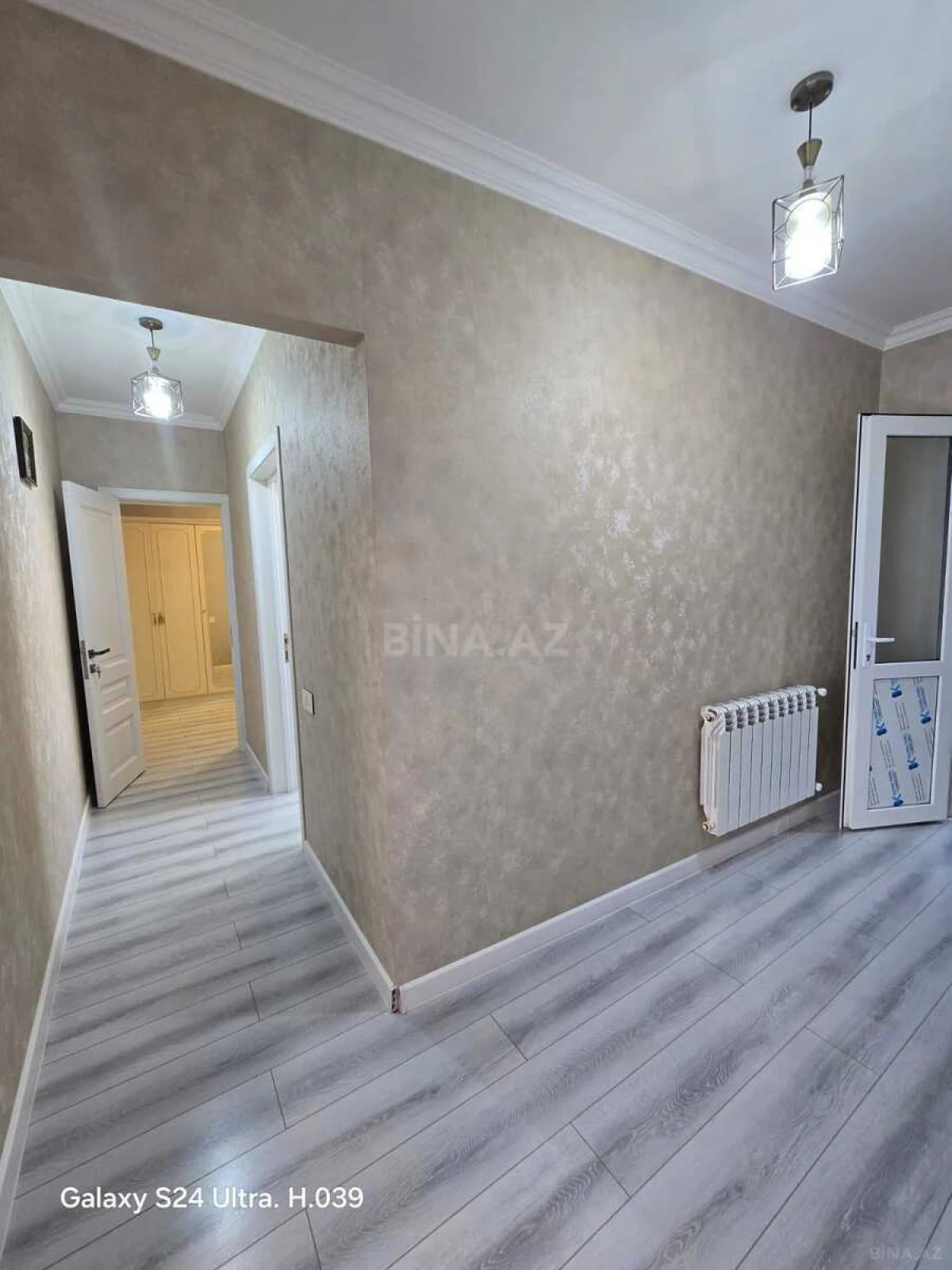 Satılır 4 otaqlı mənzil 88 m²