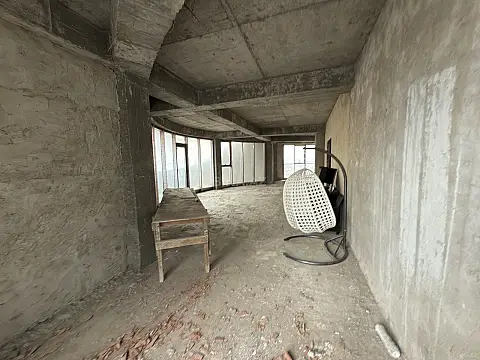 Satılır 3 otaqlı mənzil 220 m²