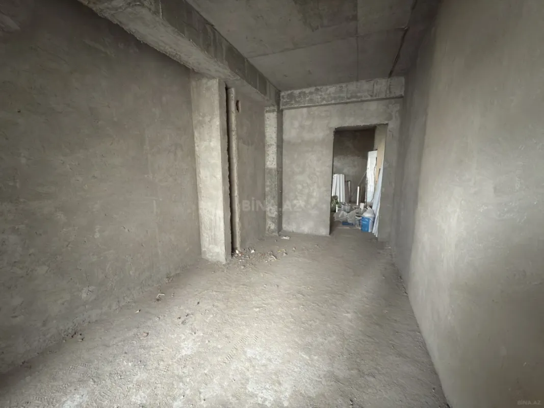 Satılır 3 otaqlı mənzil 220 m²