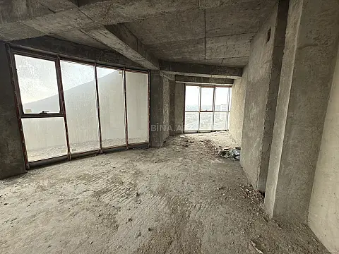 Satılır 3 otaqlı mənzil 220 m²