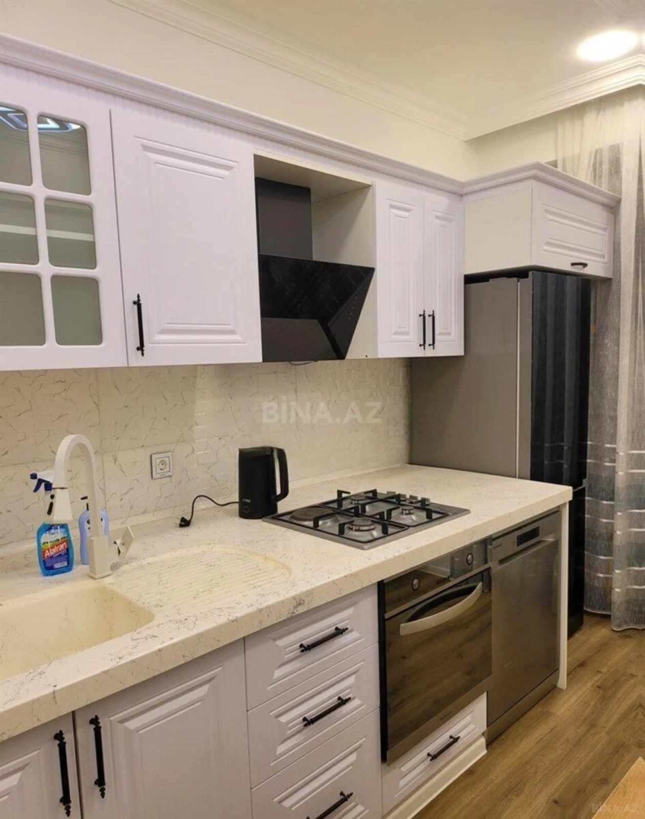 Satılır 2 otaqlı mənzil 85 m²