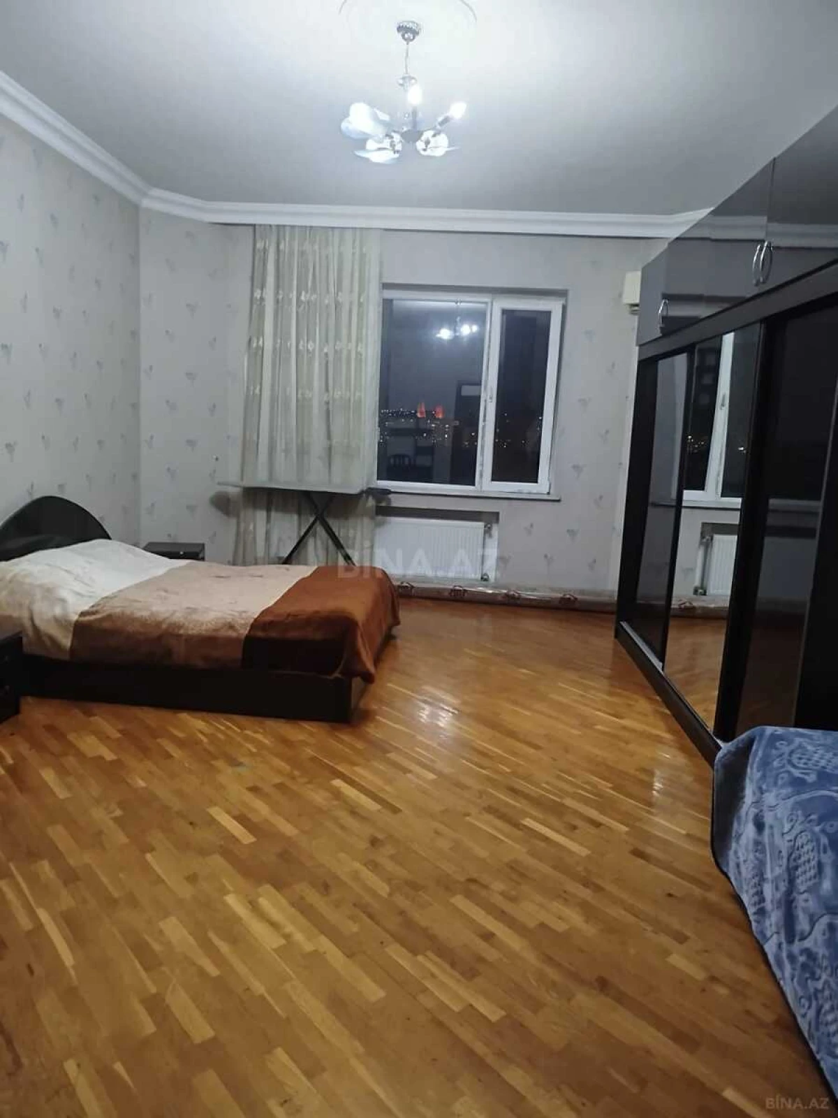 Satılır 4 otaqlı mənzil 96 m²