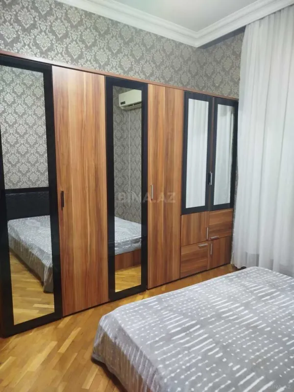 Satılır 4 otaqlı mənzil 96 m²