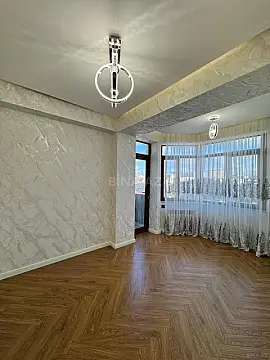 Satılır 3 otaqlı mənzil 115 m²