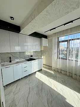 Satılır 3 otaqlı mənzil 115 m²