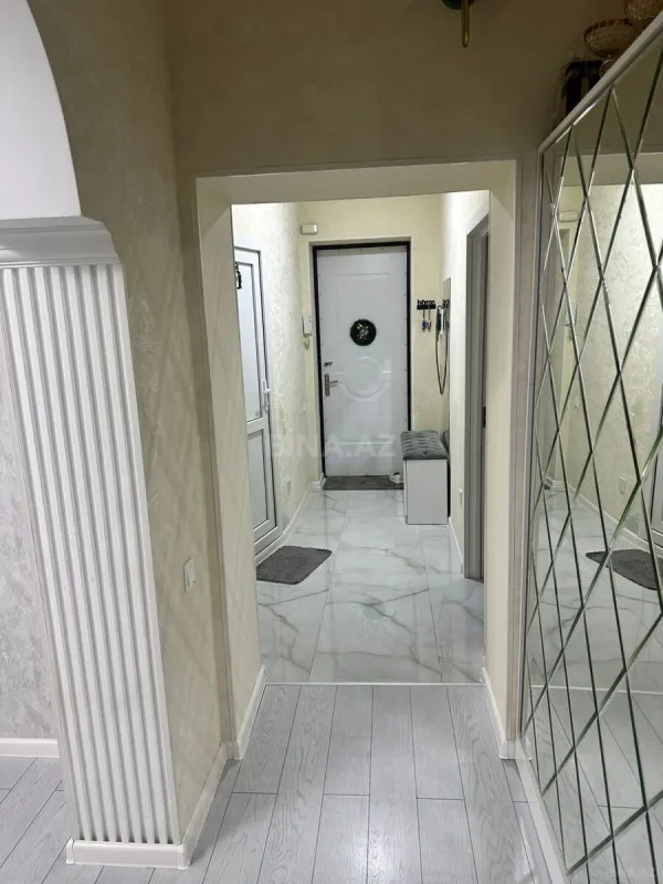 Satılır 2 otaqlı mənzil 65 m²