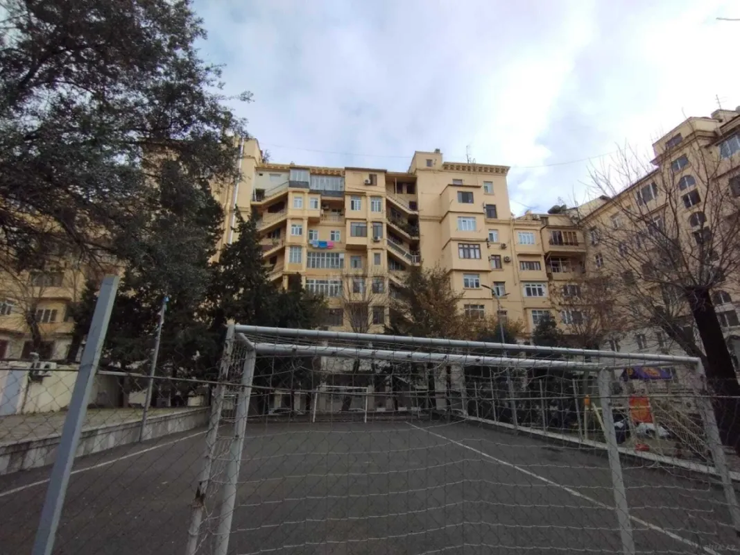 Satılır 2 otaqlı mənzil 65 m²