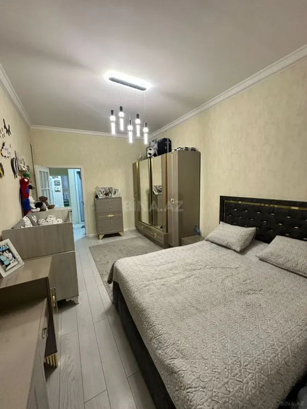 Satılır 2 otaqlı mənzil 65 m²