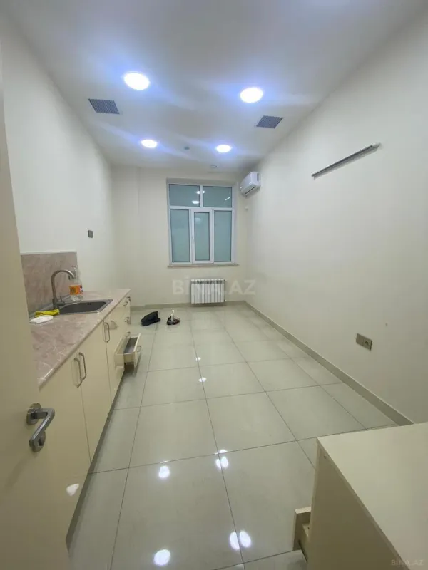 Kirayə verilir obyekt 171 m²