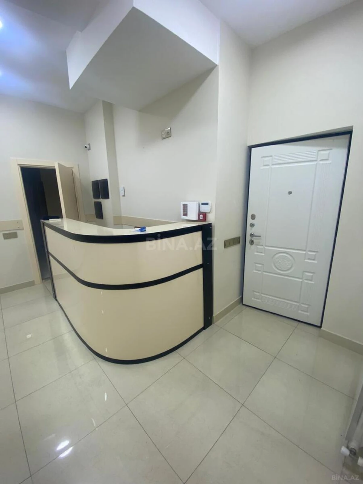 Kirayə verilir obyekt 171 m²