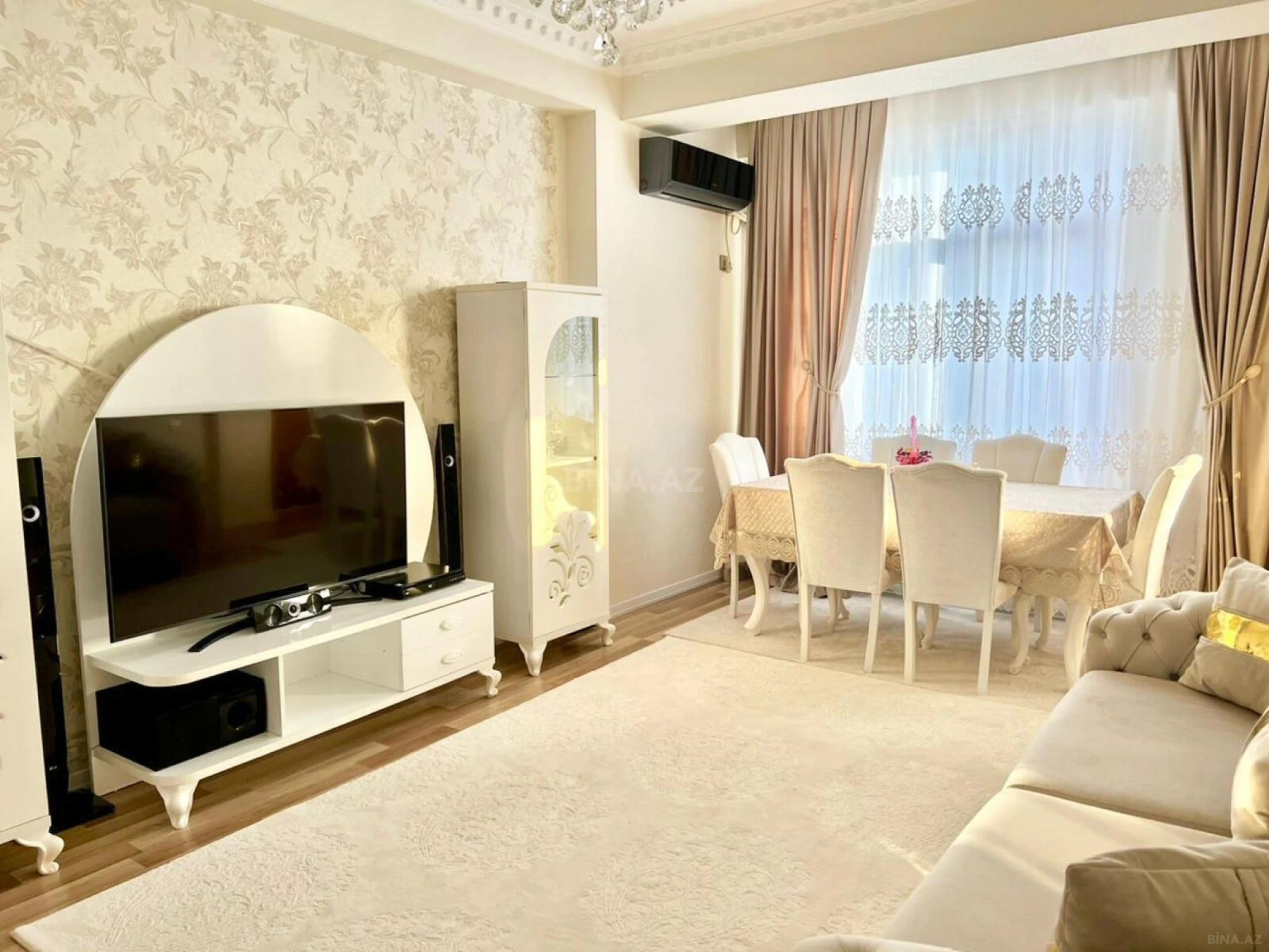 Satılır 2 otaqlı mənzil 68 m²