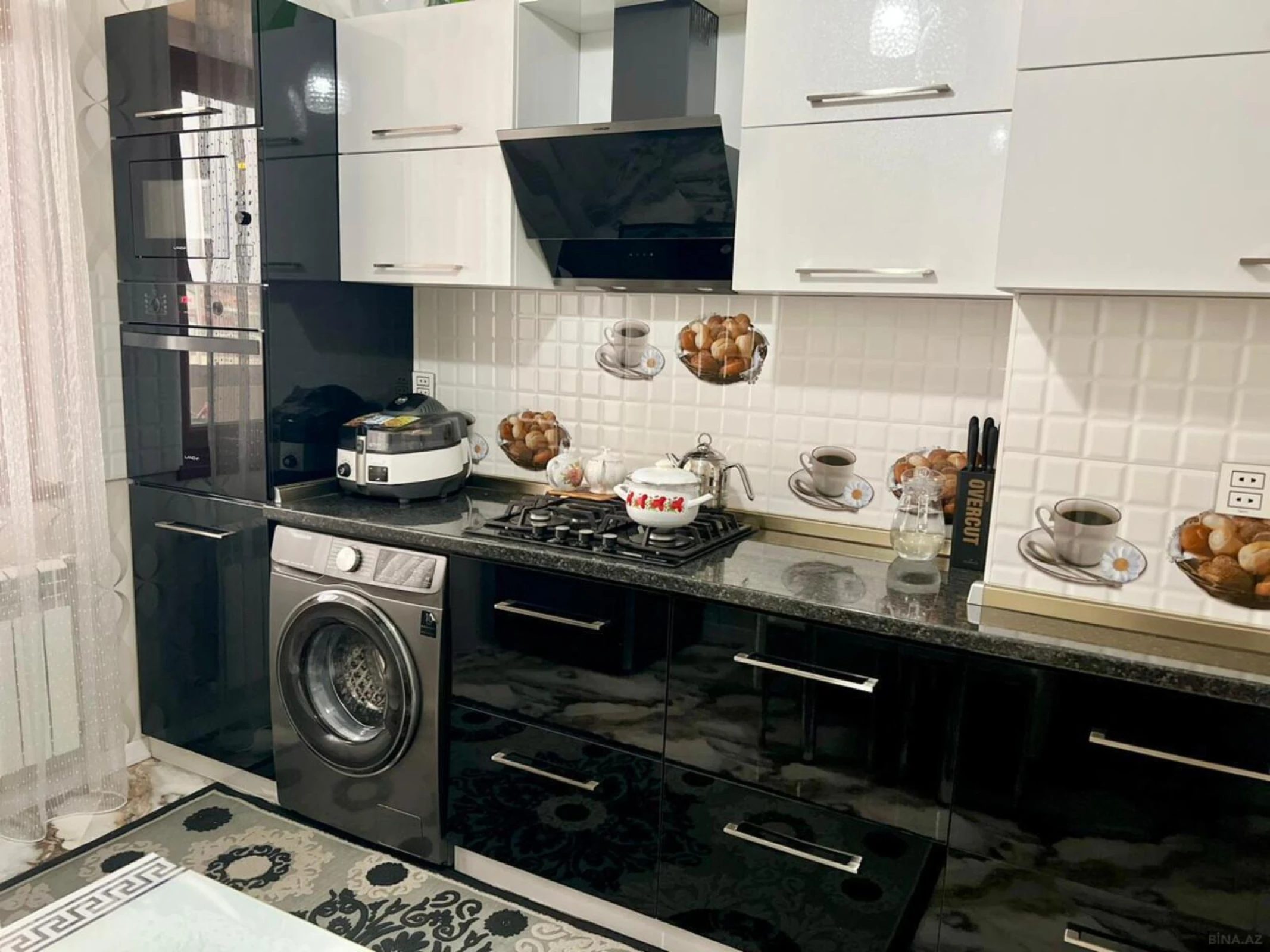 Satılır 2 otaqlı mənzil 68 m²