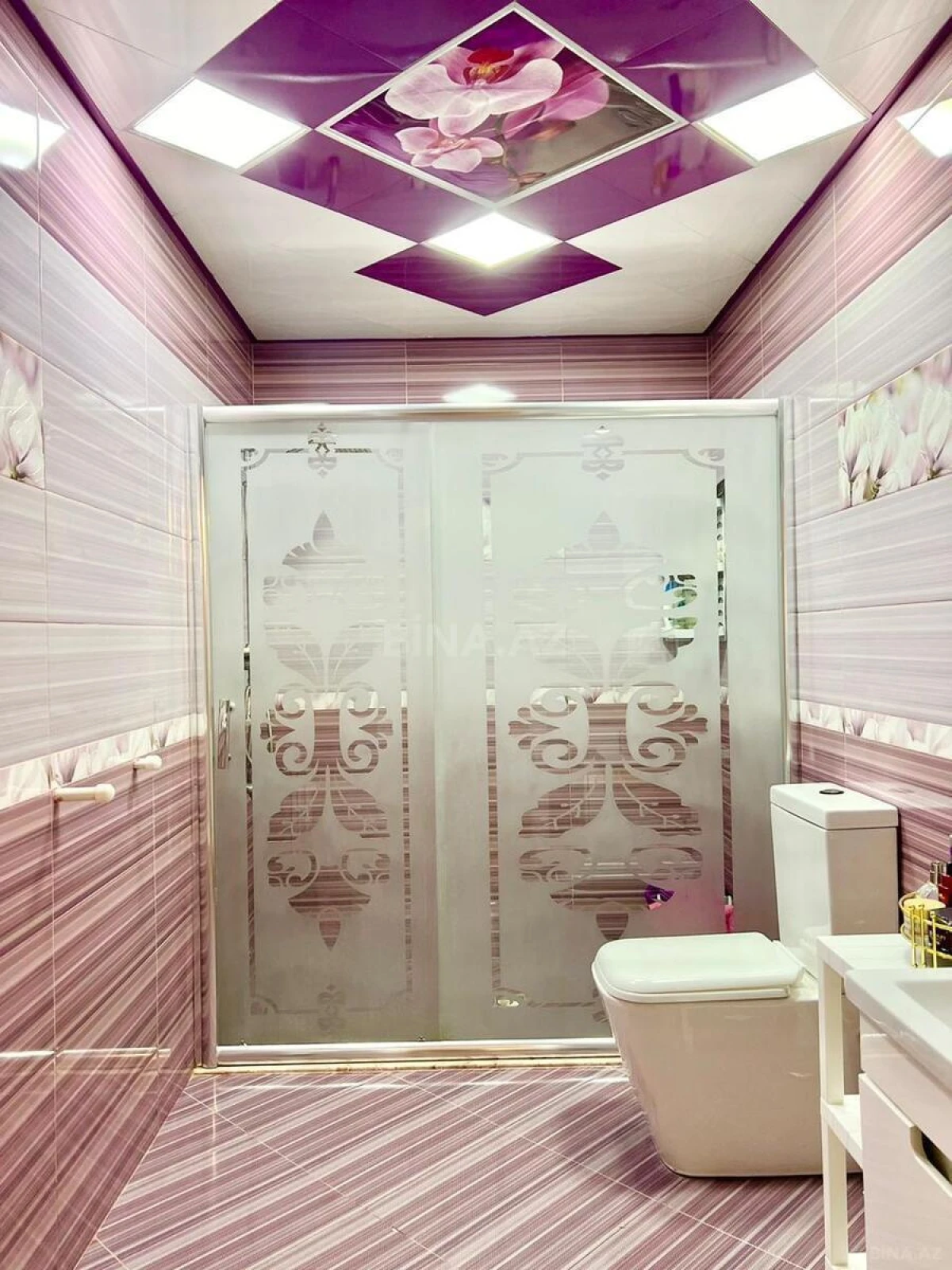 Satılır 2 otaqlı mənzil 68 m²