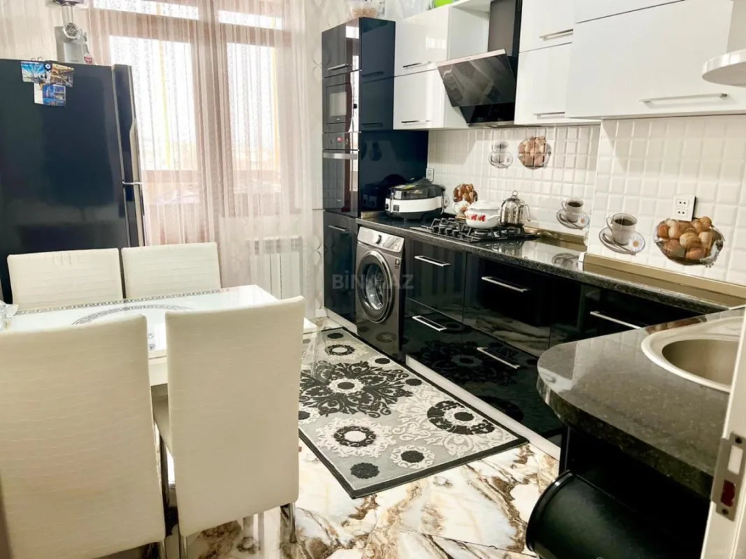 Satılır 2 otaqlı mənzil 68 m²