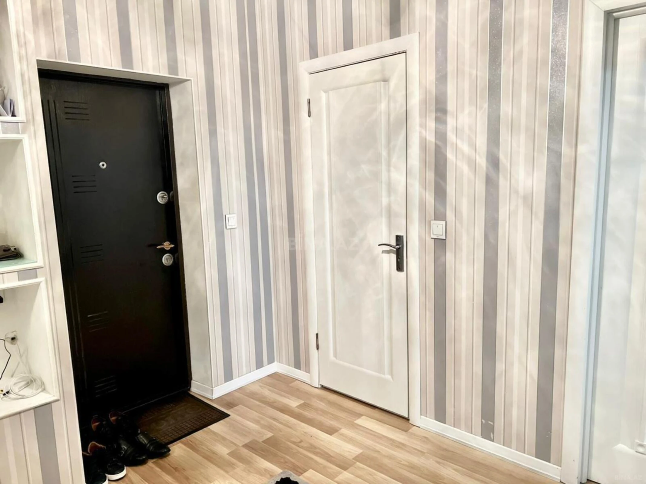 Satılır 2 otaqlı mənzil 68 m²