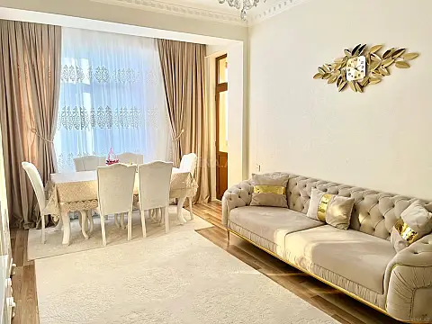 Satılır 2 otaqlı mənzil 68 m²