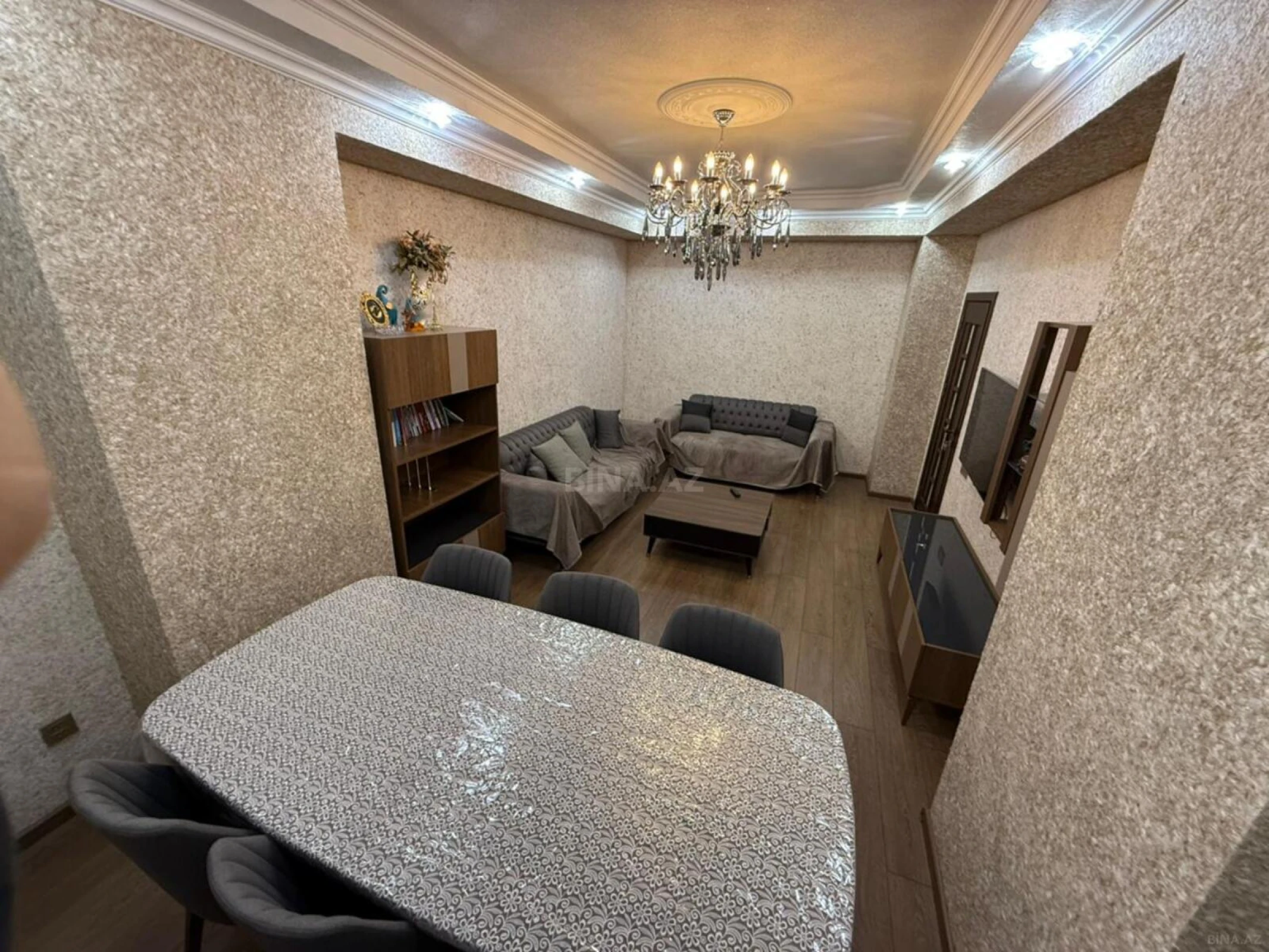 Satılır 2 otaqlı mənzil 90 m²