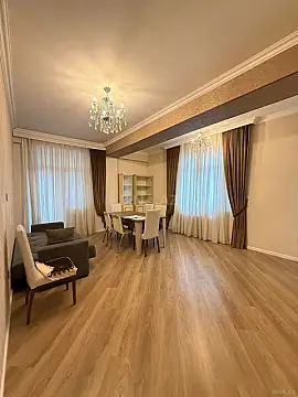 Satılır 3 otaqlı mənzil 122 m² — Bakı, Badamdar 3 otaq 122.00 m²