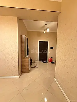 Satılır 3 otaqlı mənzil 122 m²