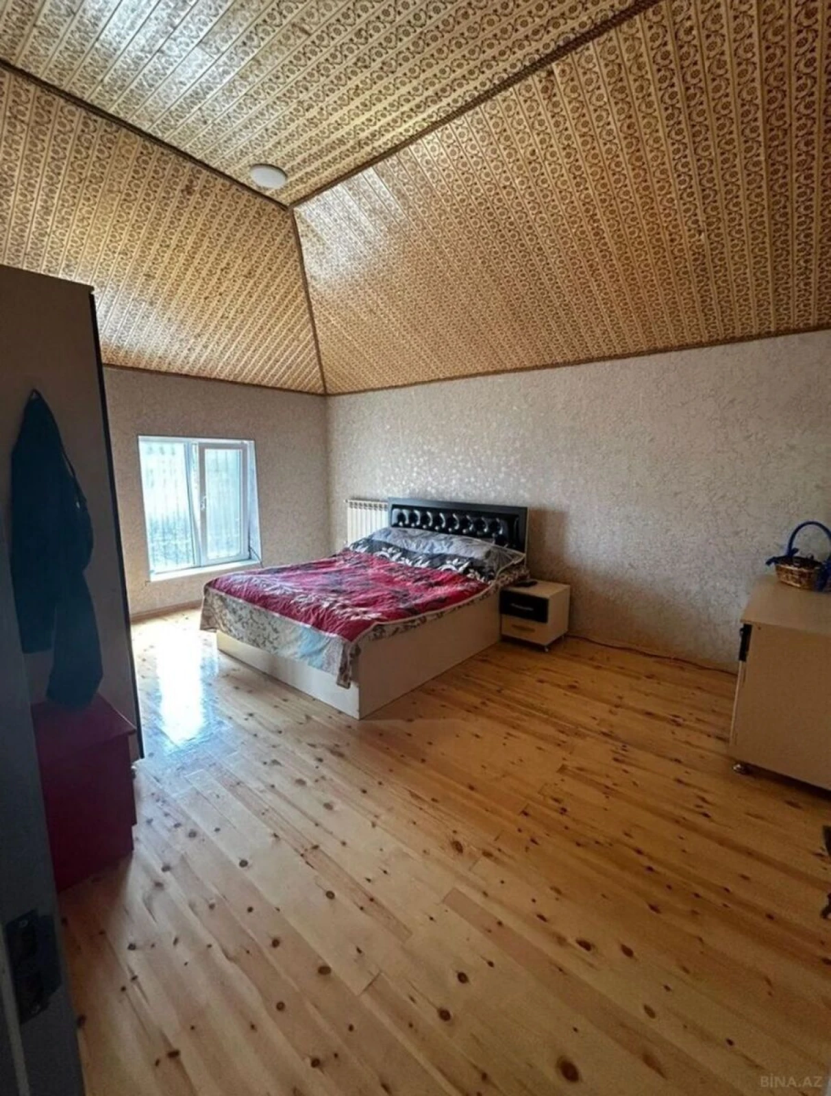 Satılır 6 otaqlı həyət evi 235 m²