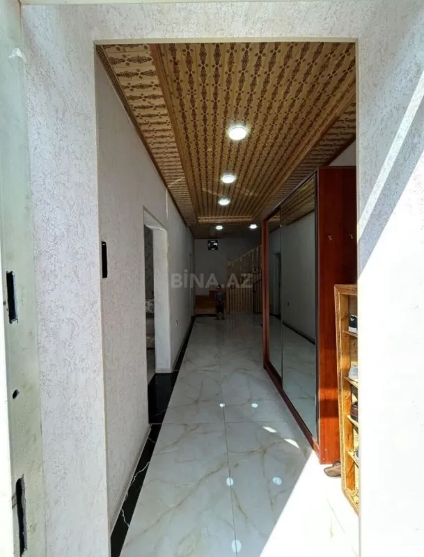 Satılır 6 otaqlı həyət evi 235 m²