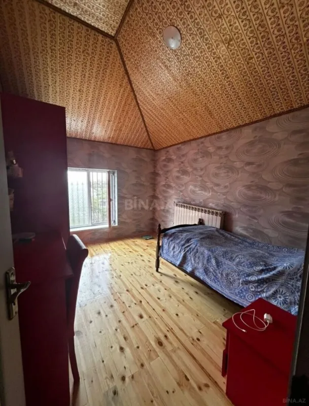 Satılır 6 otaqlı həyət evi 235 m²