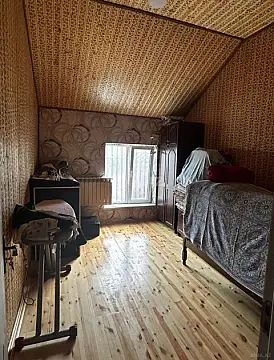 Satılır 6 otaqlı həyət evi 235 m²