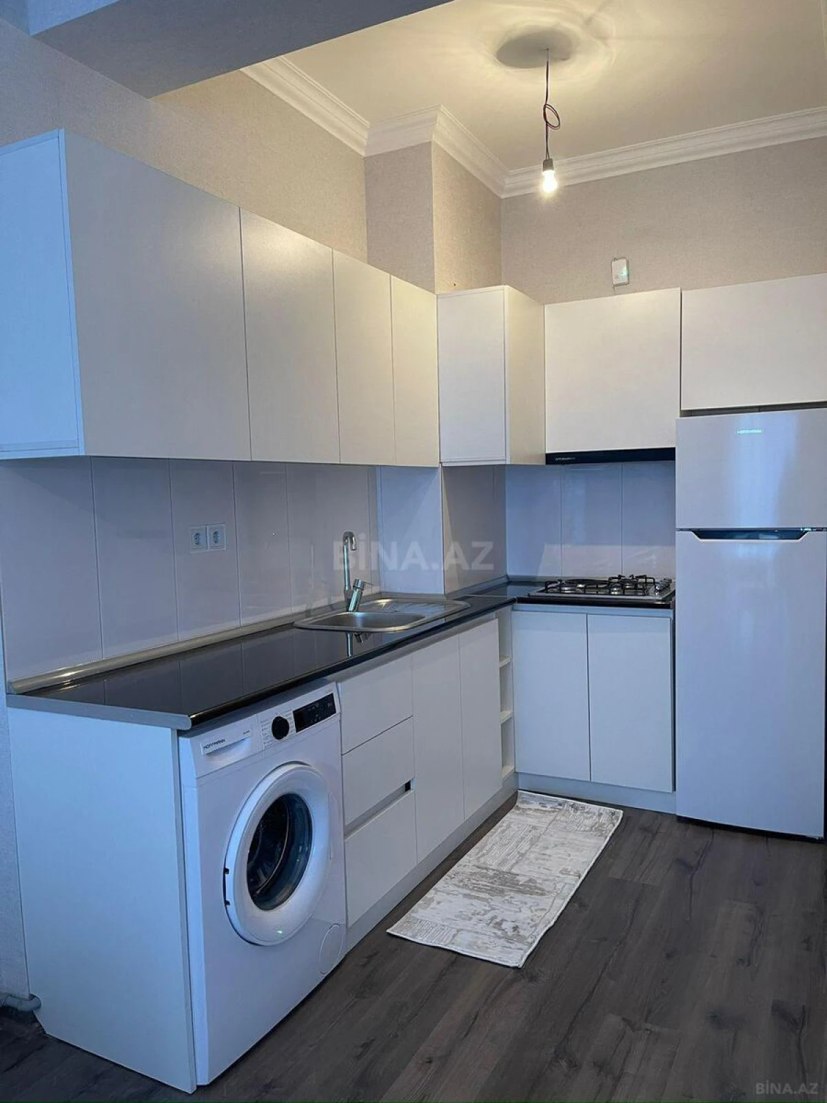 Kirayə verilir 2 otaqlı mənzil 65 m²
