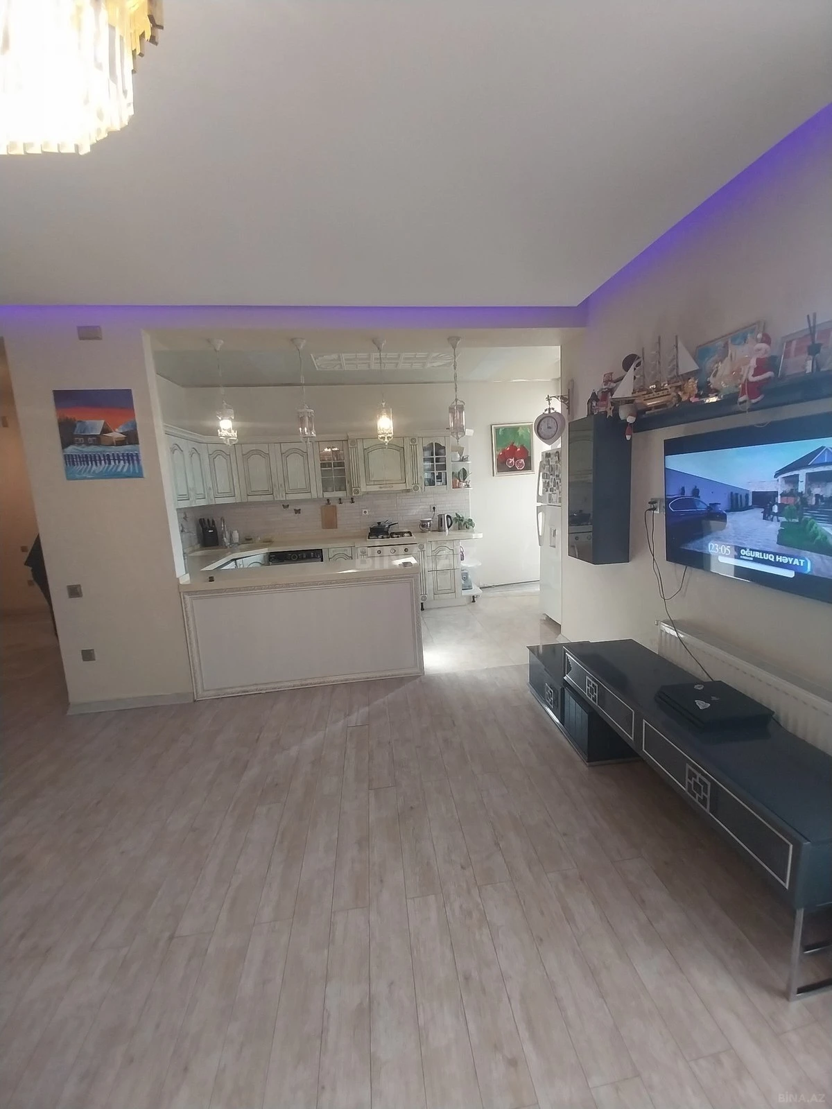 Satılır 3 otaqlı mənzil 129 m²