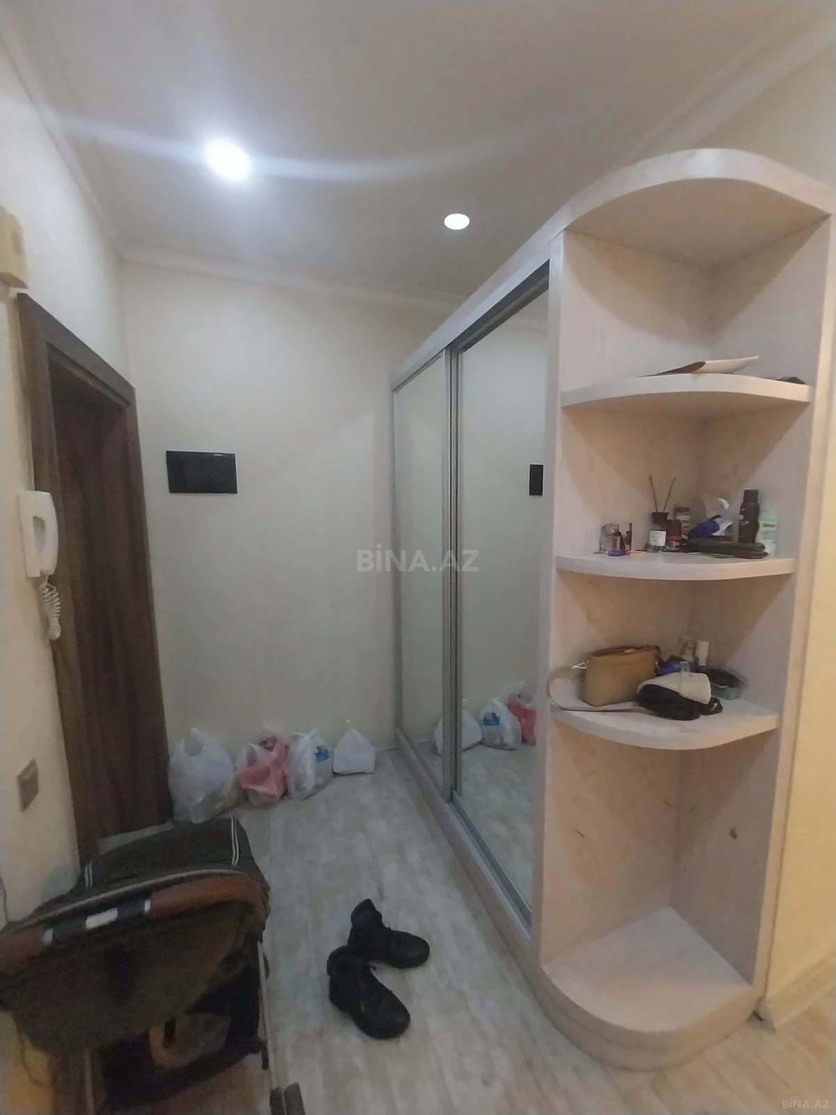 Satılır 3 otaqlı mənzil 129 m²
